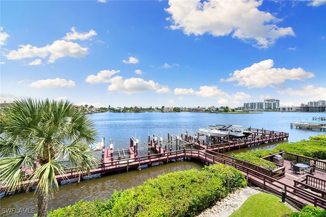 9700 Gulf Shore DR 202, Naples, FL 34108