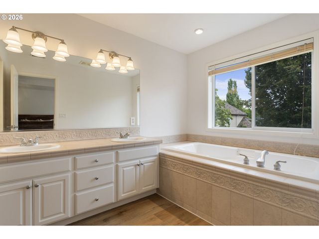 17704 Ne 24TH St, Vancouver, WA 98684