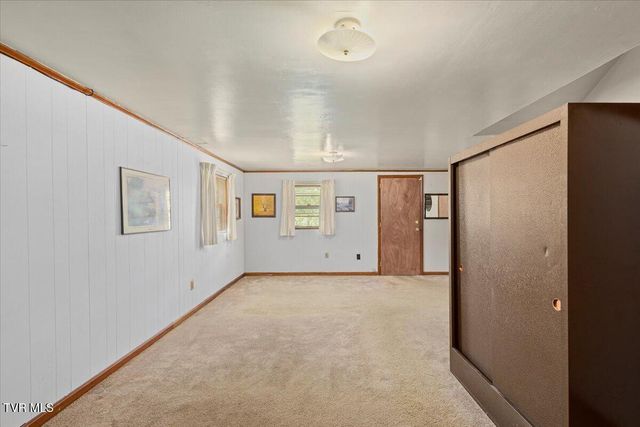 105 Meredith Drive, Elizabethton, TN 37643