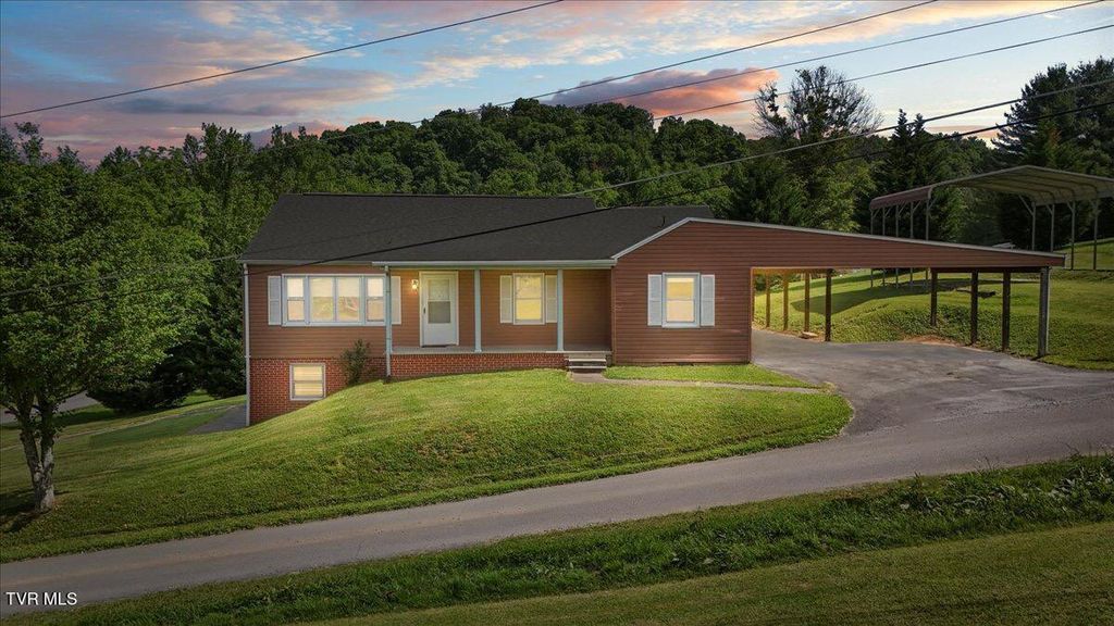 105 Meredith Drive, Elizabethton, TN 37643