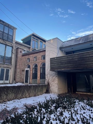 1839 S Halsted Street, Chicago, IL 60608