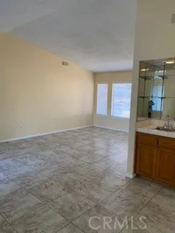 9290 Buckthorn Avenue, Hesperia, CA 92345