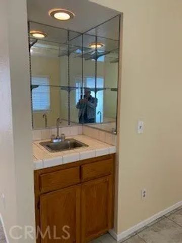 9290 Buckthorn Avenue, Hesperia, CA 92345