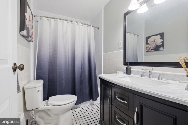 39335 BOLINGTON RD, Lovettsville, VA 20180