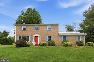 39335 BOLINGTON RD, Lovettsville, VA 20180