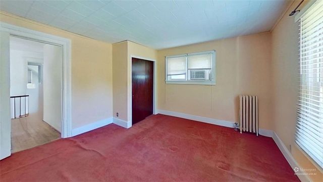 79 North Main Street, Geneva City, NY 14456