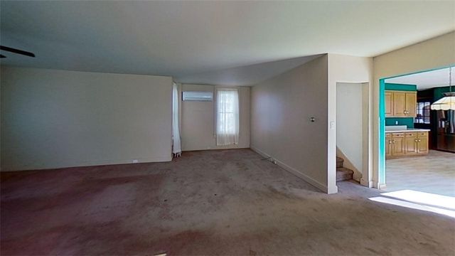 79 North Main Street, Geneva City, NY 14456