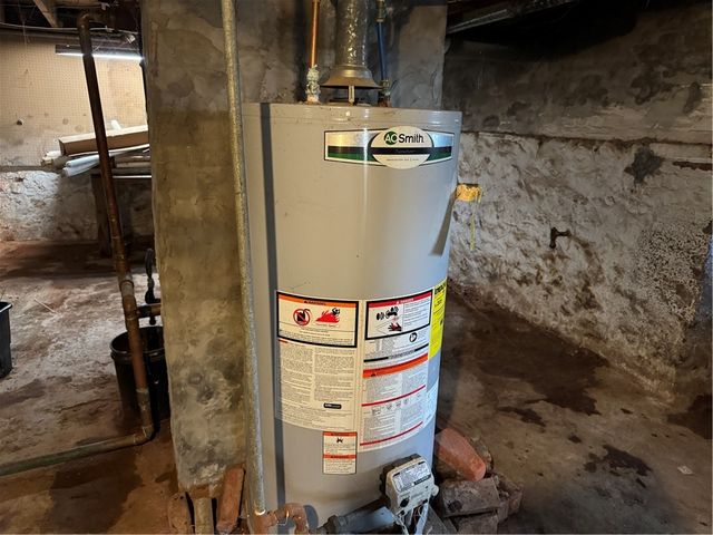 79 North Main Street, Geneva City, NY 14456