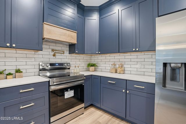 575 Sams Point Road, Beaufort, SC 29907