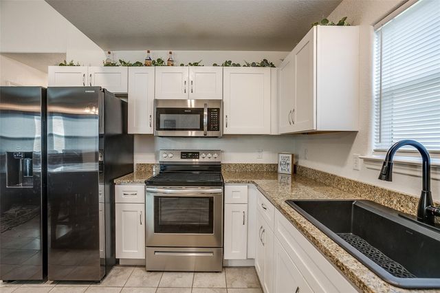 408 Whitney Court, Rio Vista, TX 76093