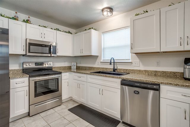 408 Whitney Court, Rio Vista, TX 76093