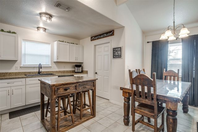 408 Whitney Court, Rio Vista, TX 76093