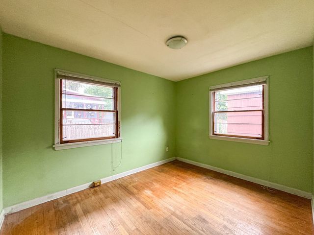 27 Hancock St, Westfield, MA 01085