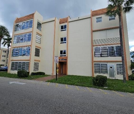 2501 NW 41st Avenue, Lauderhill, FL 33313