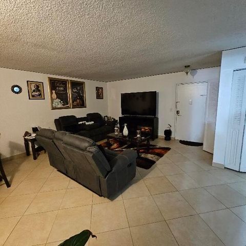 2501 NW 41st Avenue, Lauderhill, FL 33313