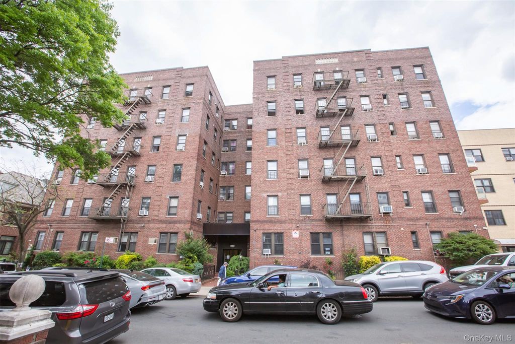 40-37 77th Street 5B, Elmhurst, NY 11373