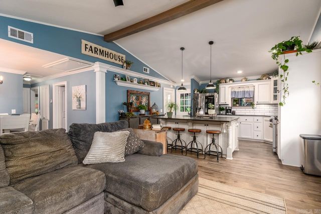 120 Travels Ln., Romance, AR 72136
