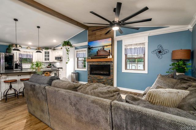 120 Travels Ln., Romance, AR 72136
