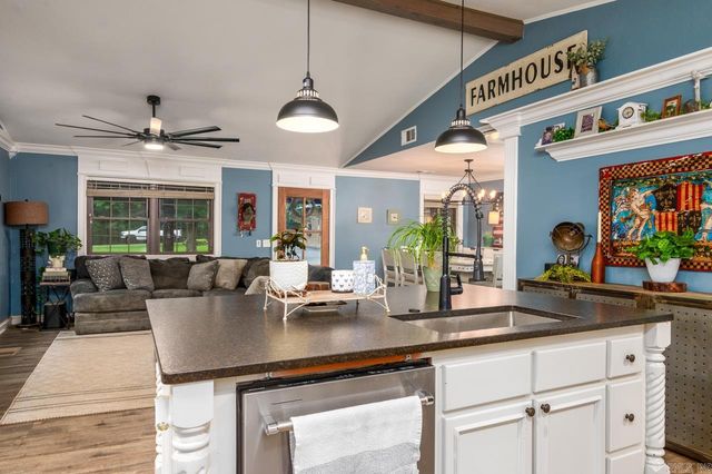 120 Travels Ln., Romance, AR 72136