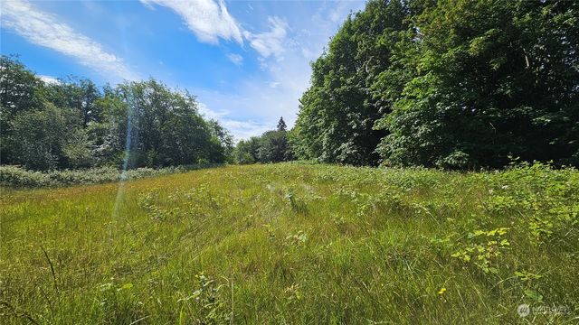 123 Pugh Road NE, Poulsbo, WA 98370