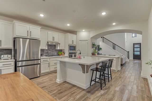 530 W Cascade Heights Drive, Montgomery, TX 77316