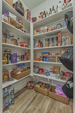 530 W Cascade Heights Drive, Montgomery, TX 77316