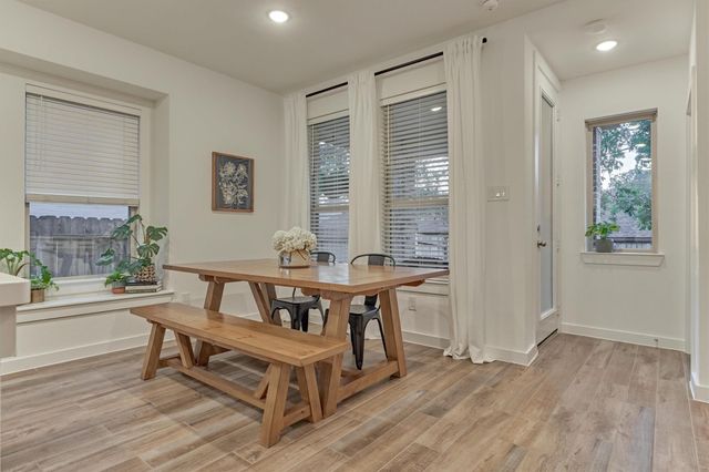 530 W Cascade Heights Drive, Montgomery, TX 77316