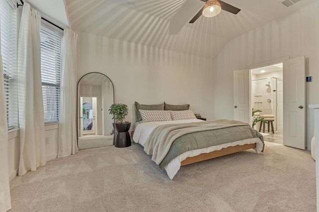 530 W Cascade Heights Drive, Montgomery, TX 77316