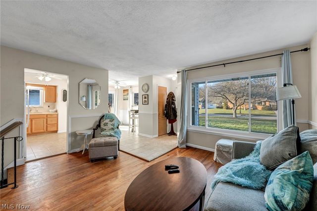 24207 Lebern Drive, North Olmsted, OH 44070