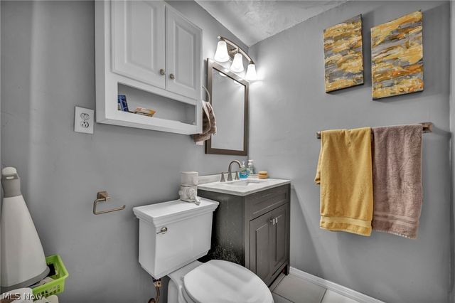 24207 Lebern Drive, North Olmsted, OH 44070