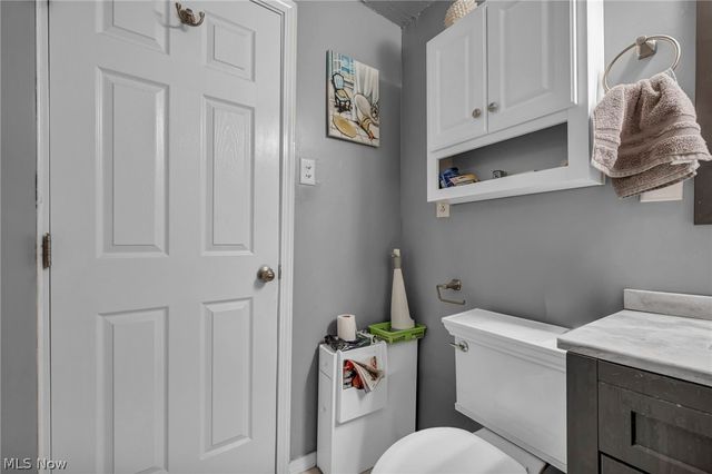 24207 Lebern Drive, North Olmsted, OH 44070