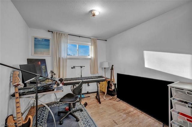 24207 Lebern Drive, North Olmsted, OH 44070