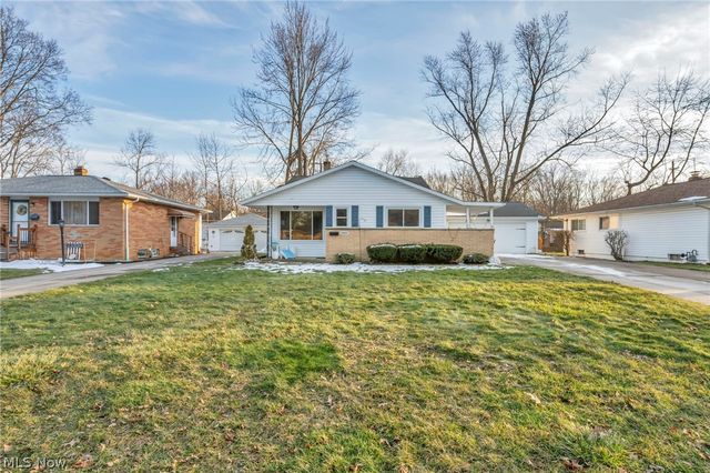 24207 Lebern Drive, North Olmsted, OH 44070