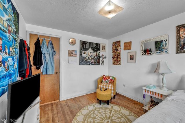 24207 Lebern Drive, North Olmsted, OH 44070