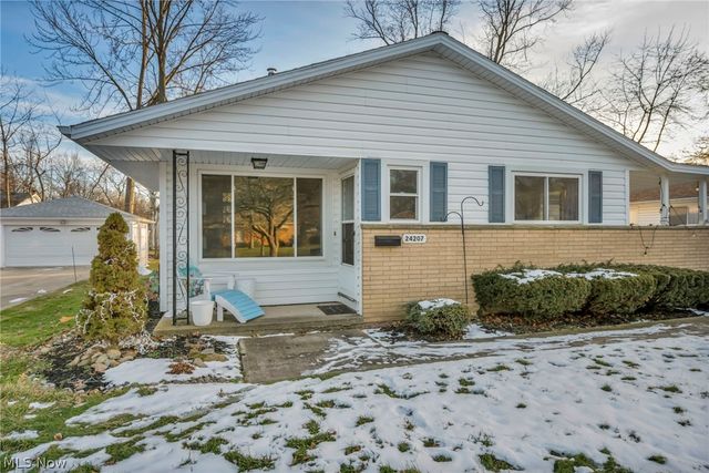 24207 Lebern Drive, North Olmsted, OH 44070