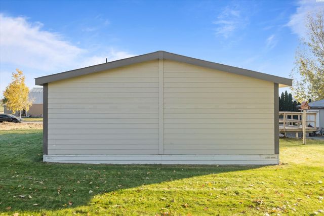 11 Nicole, Pasco, WA 99301