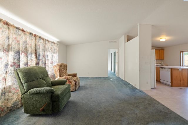 11 Nicole, Pasco, WA 99301