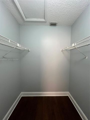 5621 Riverside Dr 203A1, Coral Springs, FL 33067