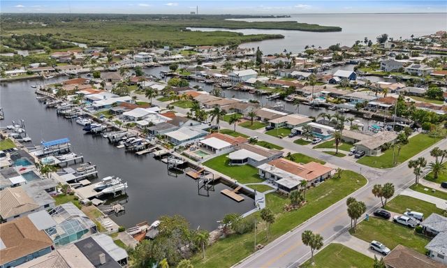 5008 DORY DRIVE, New Port Richey, FL 34652