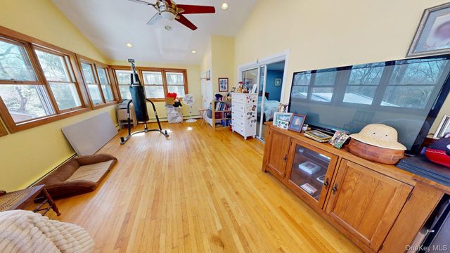 58 Babcock Lane, Tappan, NY 10983