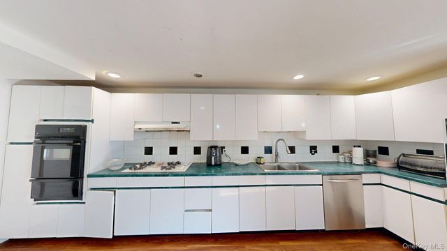 58 Babcock Lane, Tappan, NY 10983