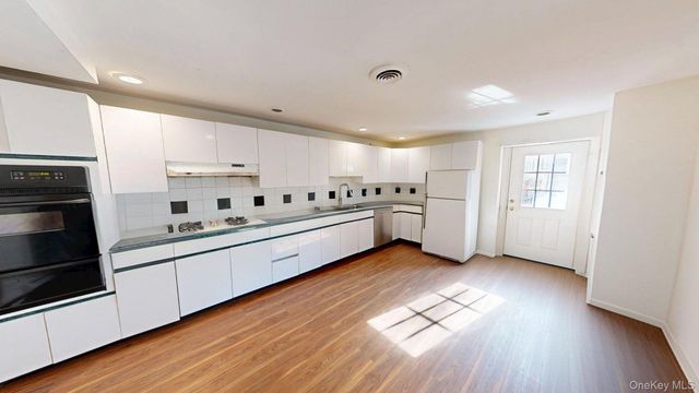 58 Babcock Lane, Tappan, NY 10983