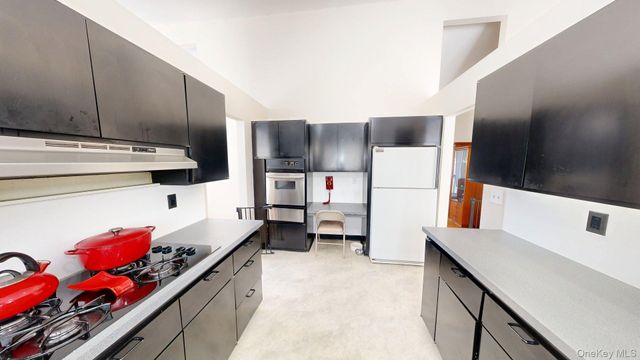 58 Babcock Lane, Tappan, NY 10983