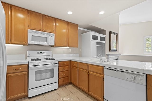 10 Tierra Plano, Rancho Santa Margarita, CA 92688