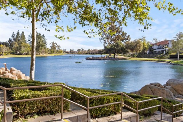 10 Tierra Plano, Rancho Santa Margarita, CA 92688