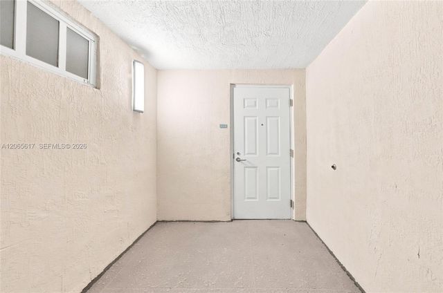 7275 SW 90th Way 508, Miami, FL 33156