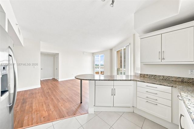 7275 SW 90th Way 508, Miami, FL 33156