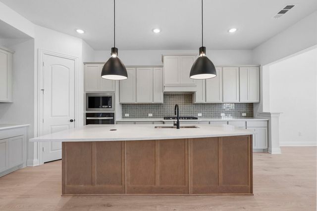 2609 Brazos Drive, Mansfield, TX 76063