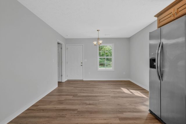 715 E Lincoln St, Tullahoma, TN 37388