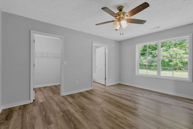 715 E Lincoln St, Tullahoma, TN 37388